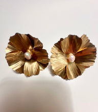 Cosmos and freshwater pearl flower earrings