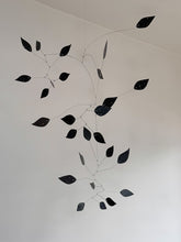 Folio Kinetic Mobile